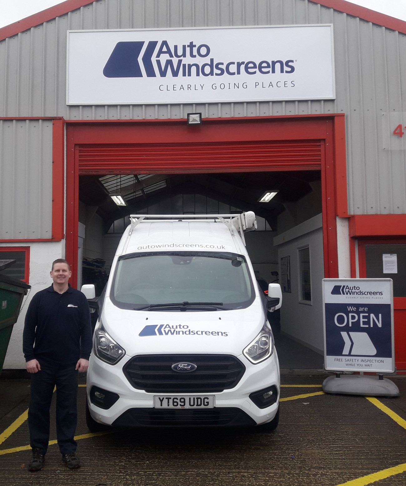 Harlow fitting centre, Technician Paul Nelson.jpg